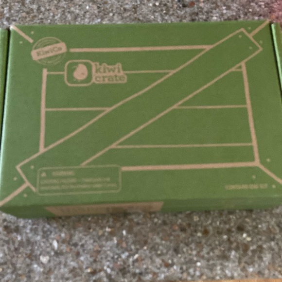 Kiwi Co Mirror Illusions Set - Picture 1 of 4